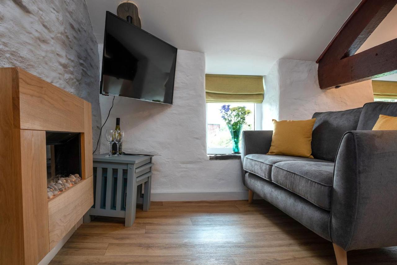 Dog Friendly Cottage, Geufron Farm Near Tywyn Bryn-crug Eksteriør bilde